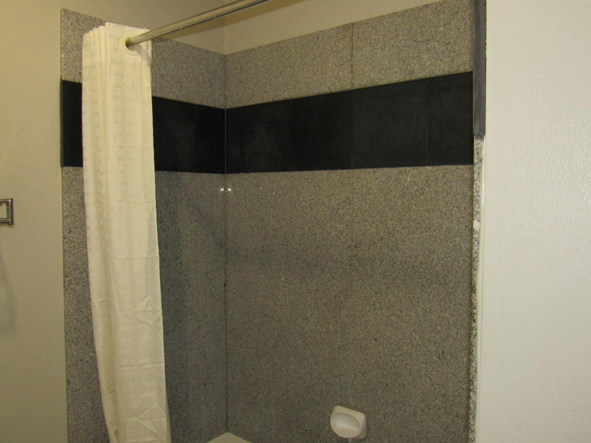 Camelot Inn & Suites Highway 290/Northwest Freeway Jersey Village Екстериор снимка